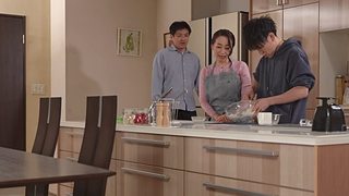 ROE-058 - Isawa Ryouko - Alone In Bath With Mom 3